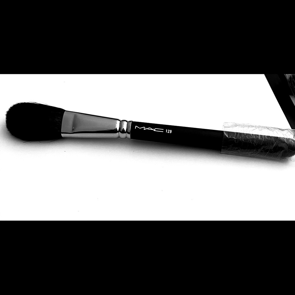 M.A.C brush